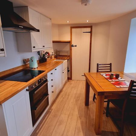 Pass The Keys Charming 19Th Century Country Cottage For 2 Guests 엑서터 외부 사진